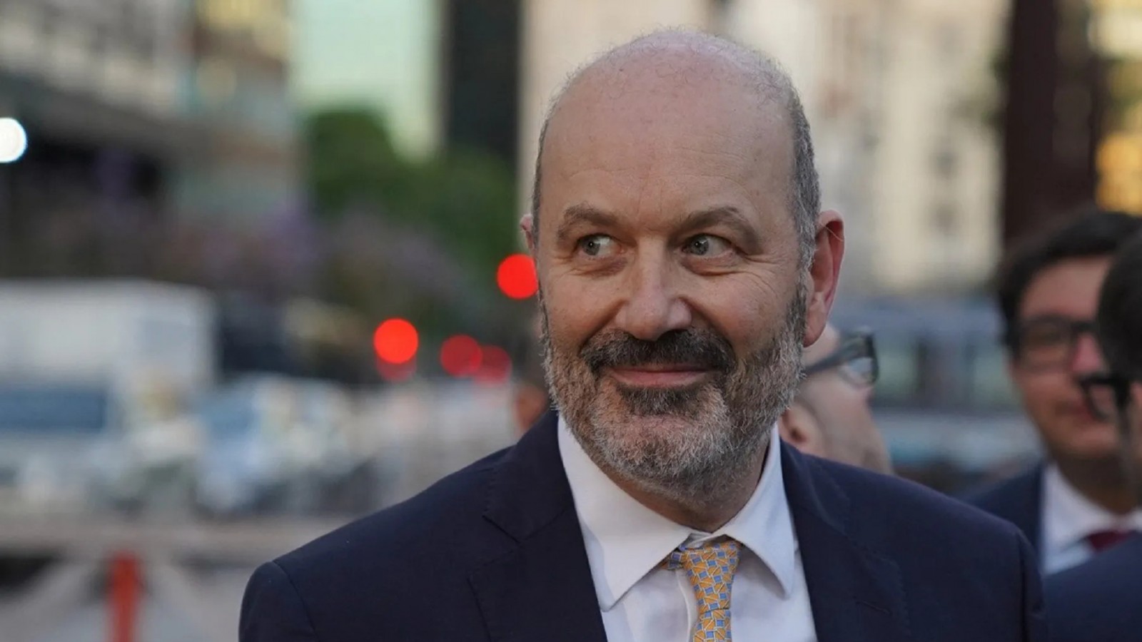 Sturzenegger: "El correo ya no tiene valor estratégico, cualquiera podrá participar del negocio"